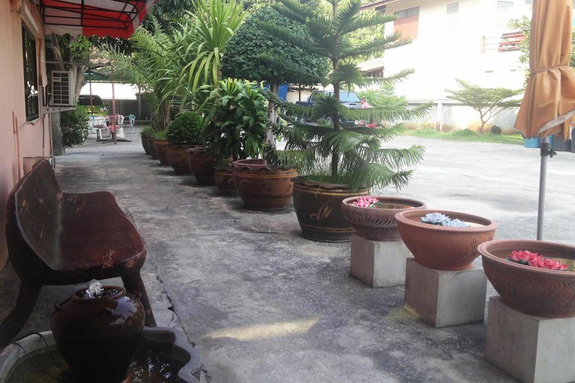 Vareevara Apartment 曼谷 外观 照片